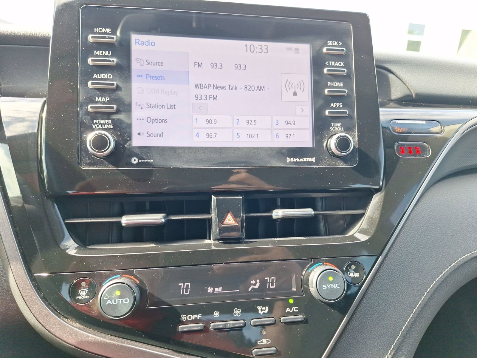 Used 2023 Toyota Camry SE w/ Convenience Package image 27