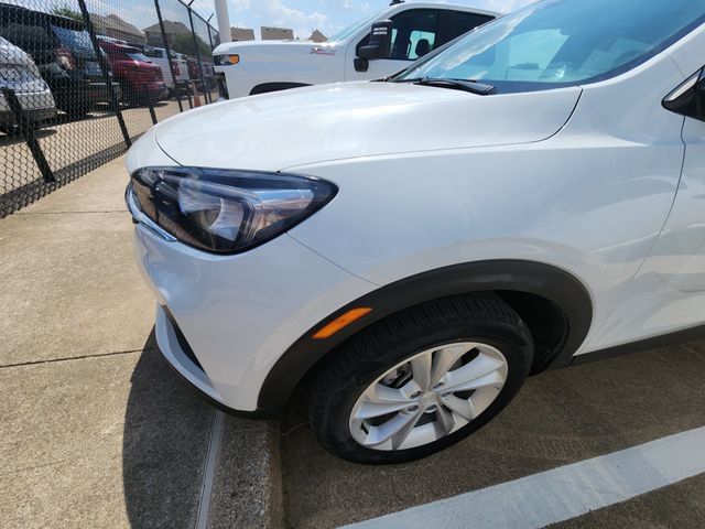 Used 2023 Buick Encore GX Preferred w/ Cold Weather Comfort Package FWD image 7