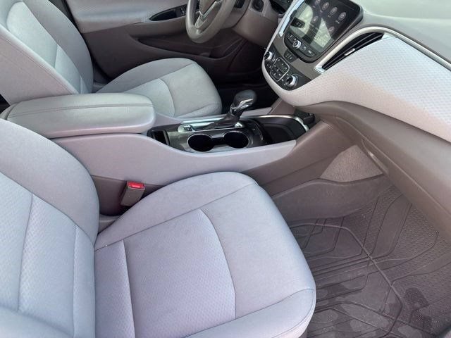 Used 2023 Chevrolet Malibu LT w/ LPO, Floor Liner Package FWD image 38