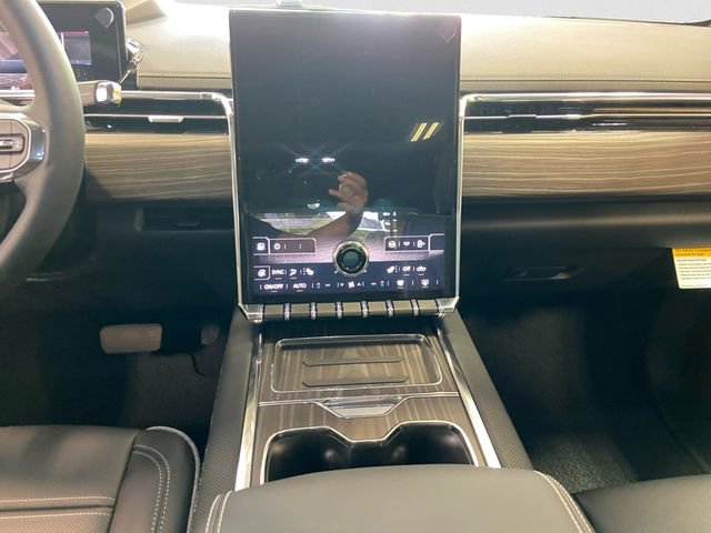 New 2025 GMC Sierra EV Denali image 12