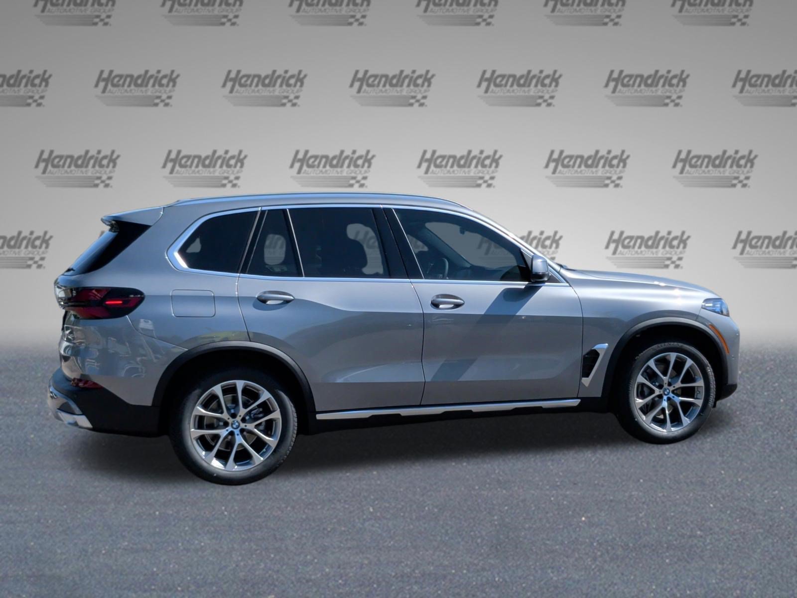 Certified 2026 BMW X5 xDrive40i w/ Climate Comfort Package AWD/4WD image 9