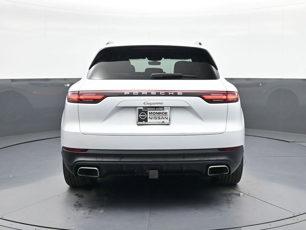 Used 2023 Porsche Cayenne AWD/4WD image 6