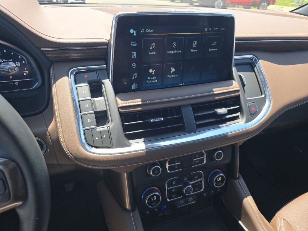Used 2024 Chevrolet Tahoe High Country AWD/4WD image 31