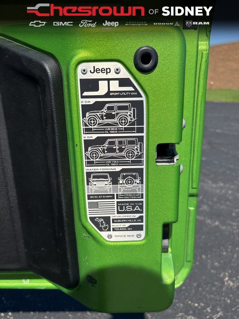 Used 2019 Jeep Wrangler Unlimited Sahara w/ Uconnect 4C Nav & Sound Group image 27