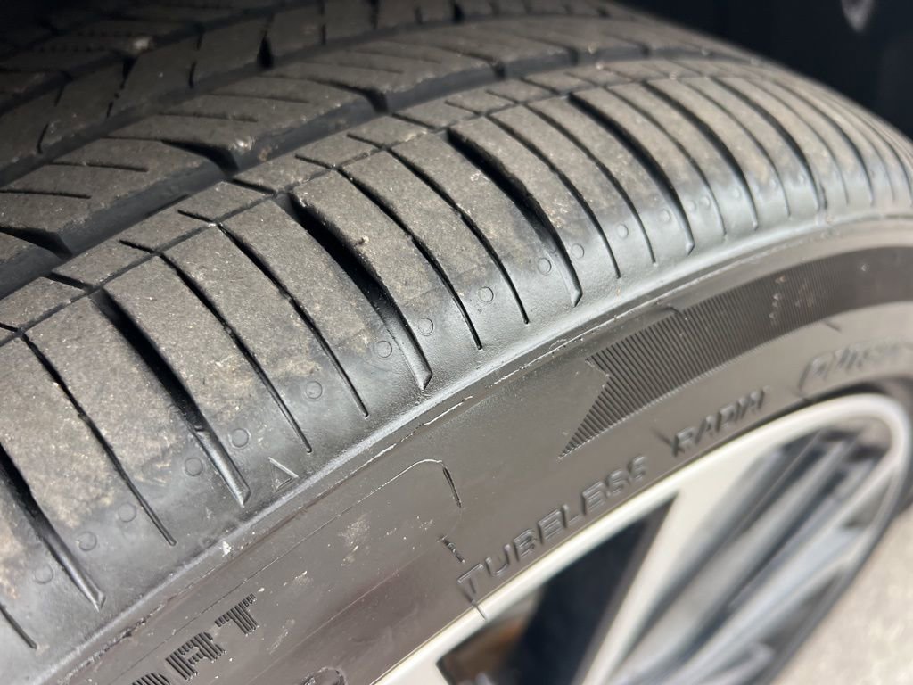 Used 2019 Toyota Camry SE image 9