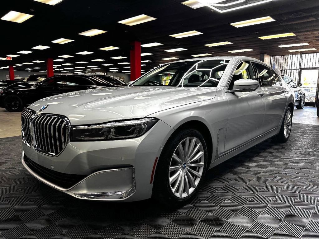 Used 2020 BMW 740i image 7