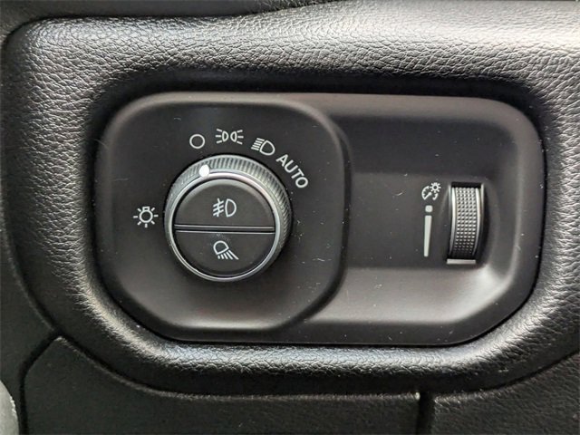 Used 2021 RAM 1500 Big Horn image 26