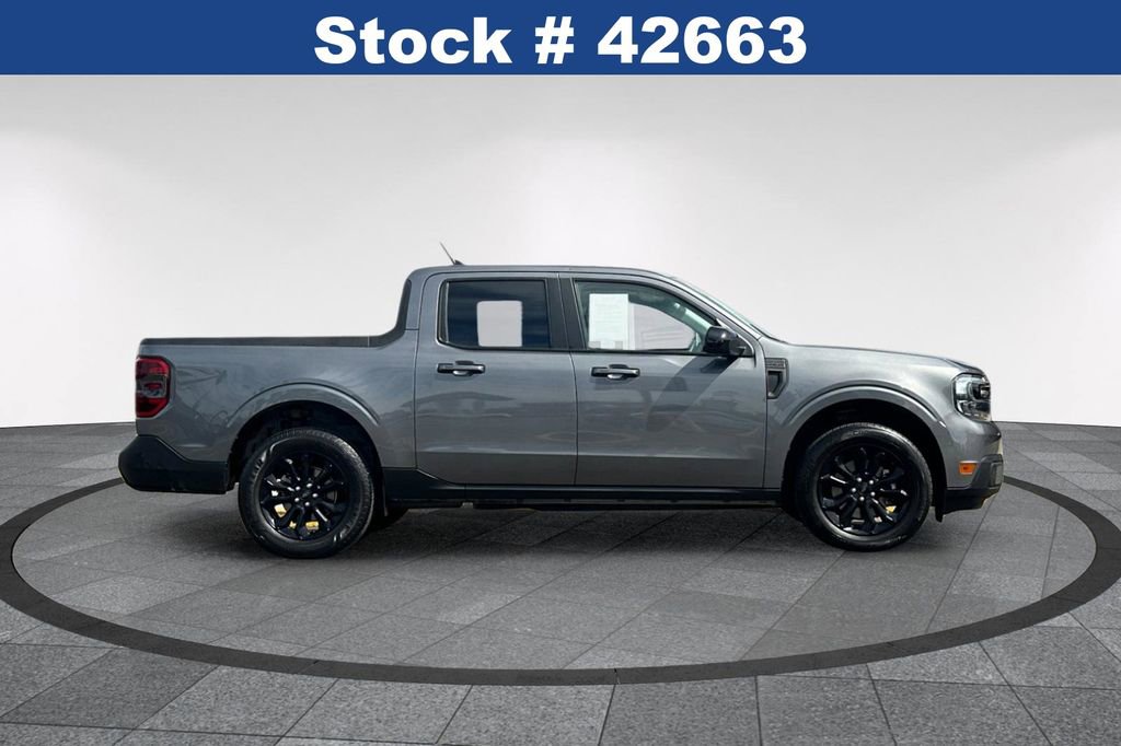 Used 2023 Ford Maverick Lariat w/ Lariat Luxury Package image 3