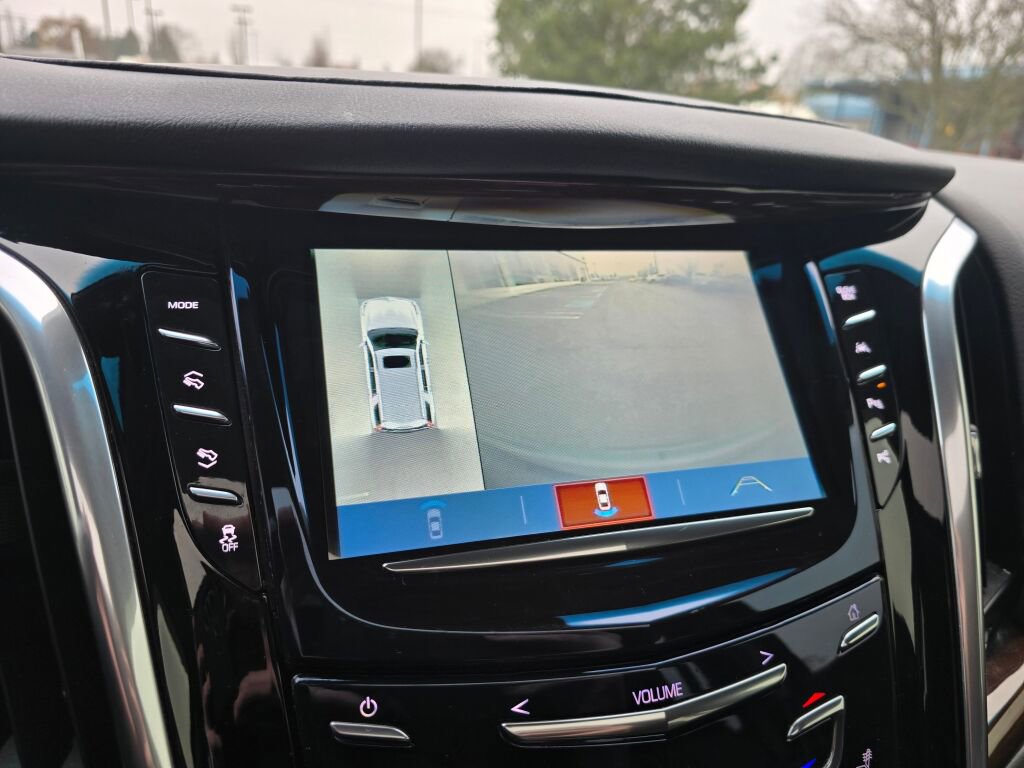 Used 2019 Cadillac Escalade Luxury image 33