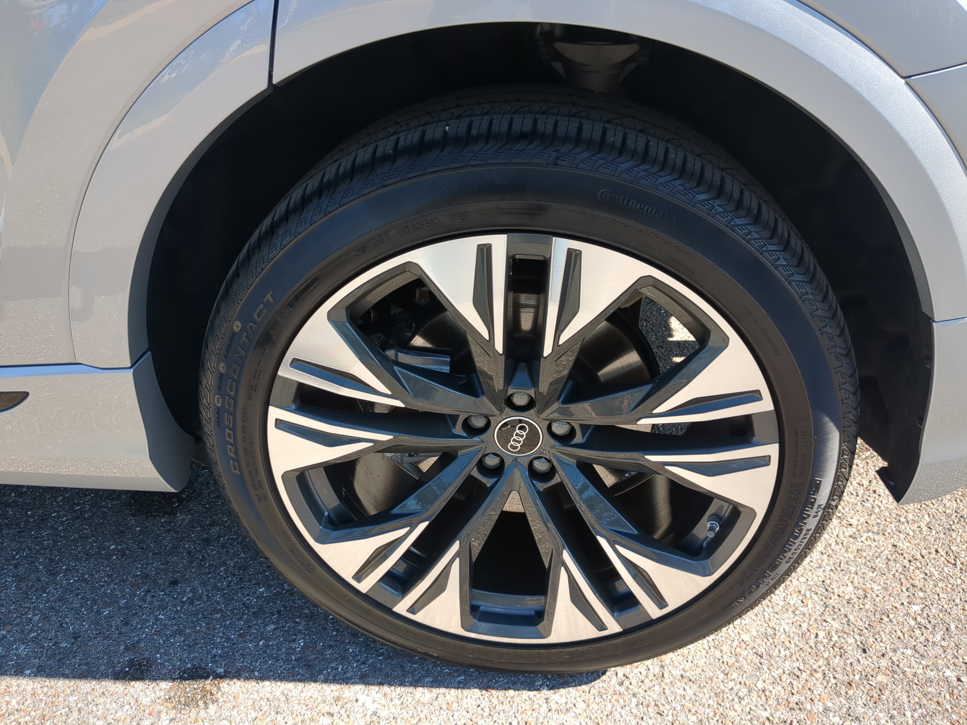 Certified 2025 Audi Q8 Premium w/ Black Optic Package image 36