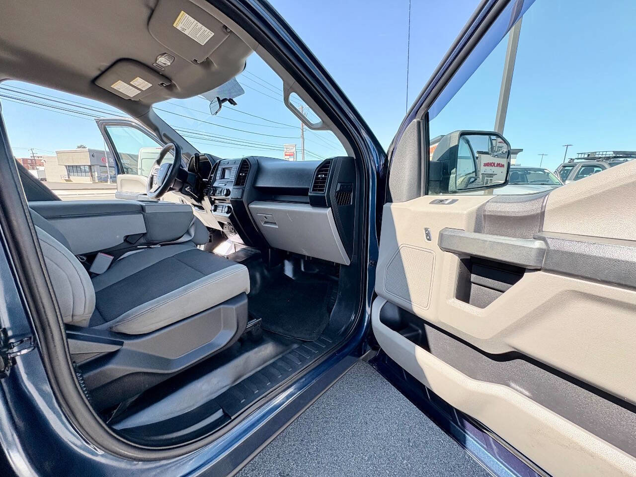 Used 2016 Ford F150 XL w/ Equipment Group 101A Mid AWD/4WD image 30
