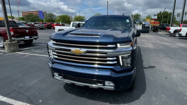 Used 2023 Chevrolet Silverado 2500 High Country w/ LPO, Hitch Package AWD/4WD image 5