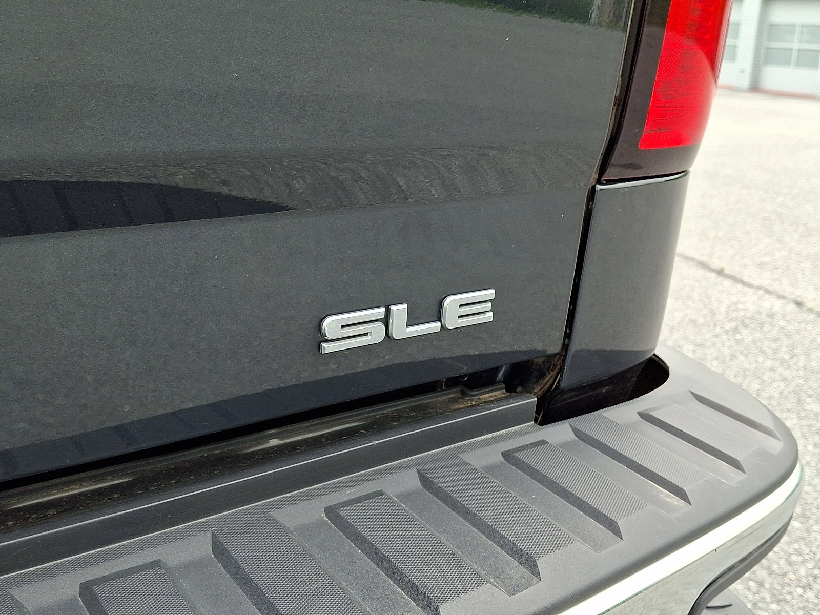Used 2017 GMC Sierra 1500 SLE w/ SLE Value Package AWD/4WD image 31