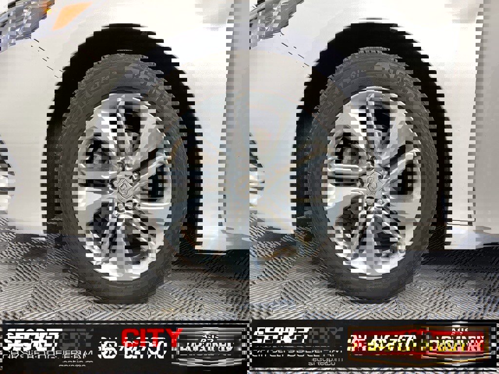 Used 2018 Honda Accord LX image 9