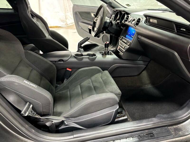 Used 2016 Ford Mustang Shelby GT350 w/ Track Package image 20