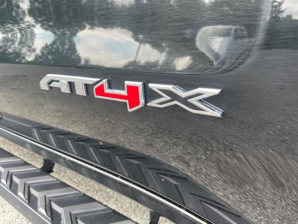 Used 2023 GMC Sierra 1500 AT4X AWD/4WD image 13