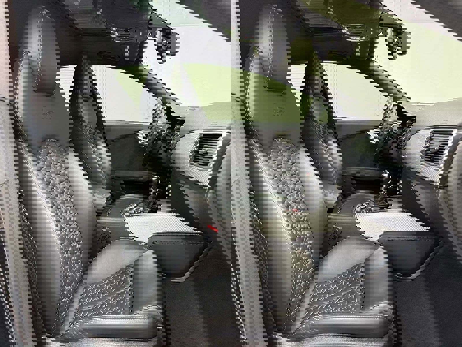 Used 2016 Audi RS 7 Prestige w/ RS 7 Dynamic Package image 24