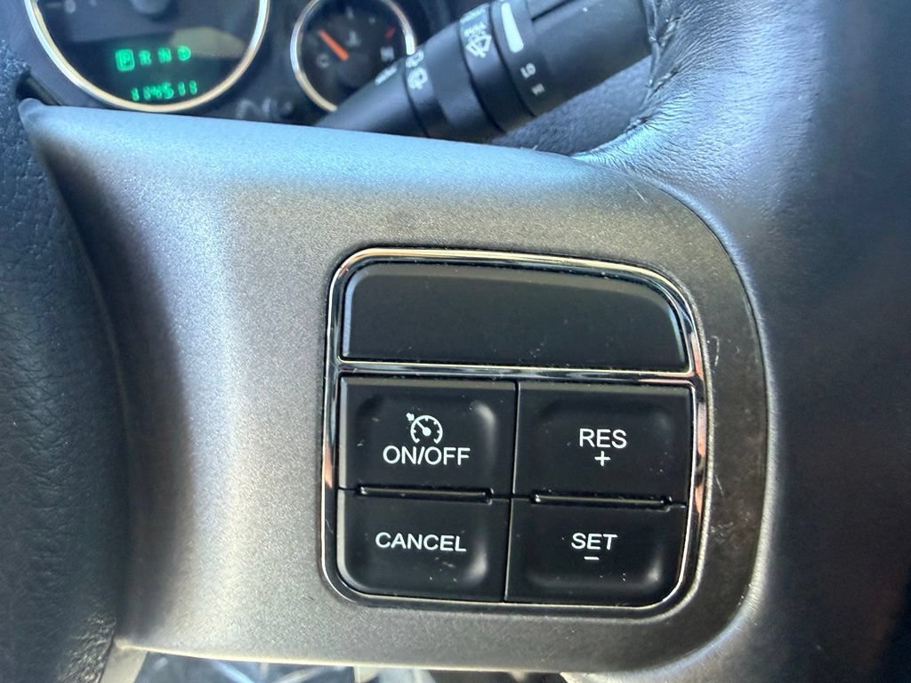 Used 2013 Jeep Wrangler Unlimited Sahara w/ Dual Top Group AWD/4WD image 19