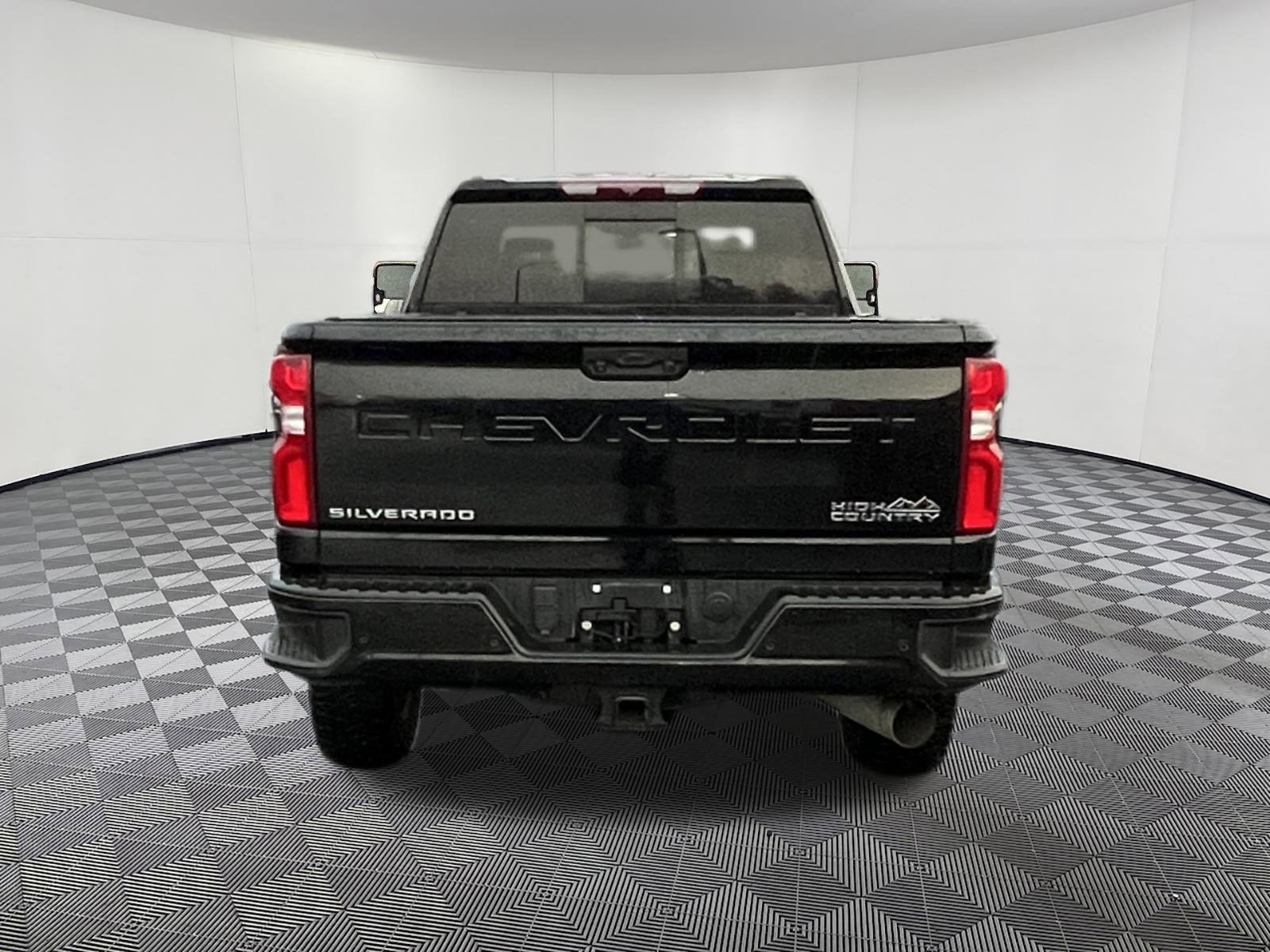 Used 2022 Chevrolet Silverado 3500 High Country w/ Safety Package II image 5