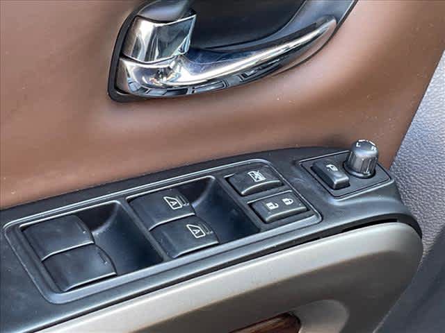 Used 2021 Nissan Titan Platinum Reserve w/ Moonroof Package AWD/4WD image 18