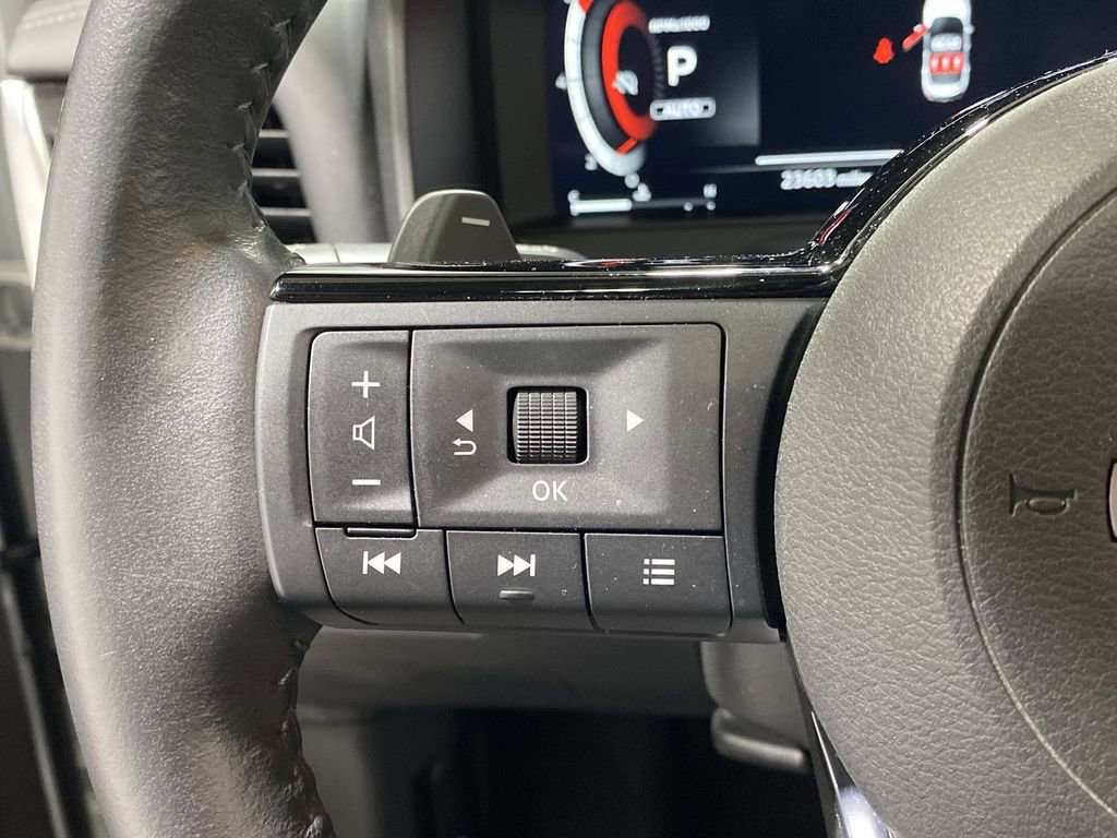 Used 2024 Nissan Rogue Platinum image 33