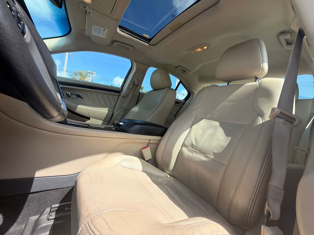 Used 2018 Ford Taurus Limited image 24