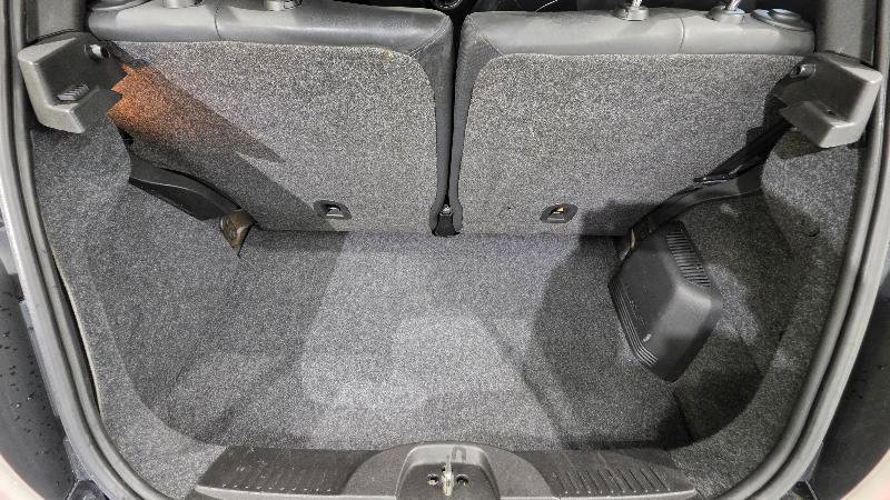 Used 2012 FIAT 500 Abarth w/ Safety & Convenience Pkg image 10