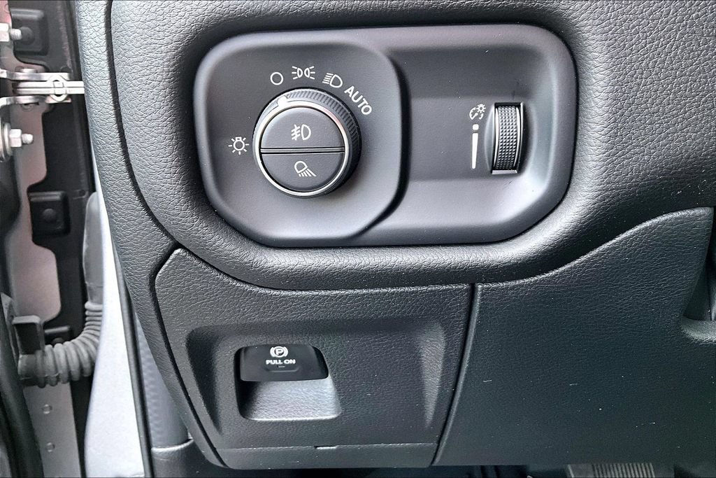 Used 2023 RAM 1500 Big Horn AWD/4WD image 15