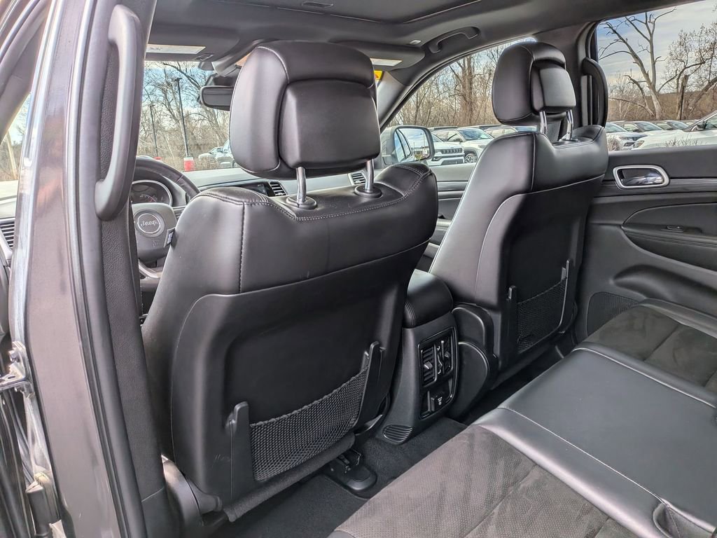 Used 2020 Jeep Grand Cherokee Altitude image 17