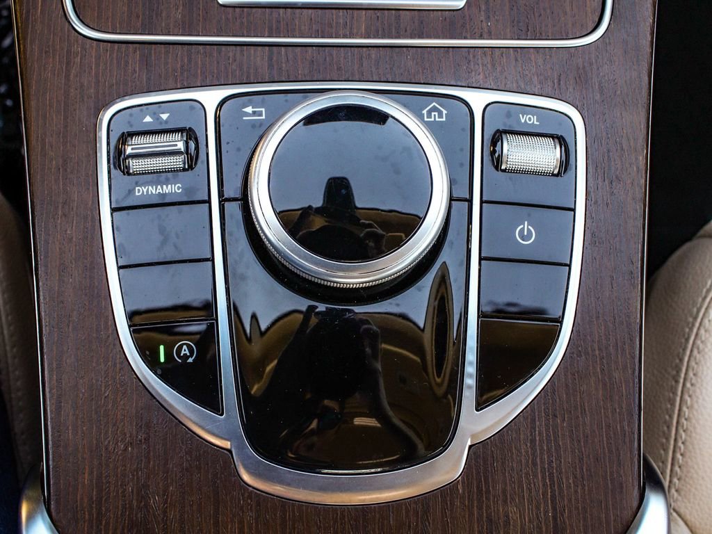 Used 2021 Mercedes-Benz C 300 4MATIC Sedan image 25