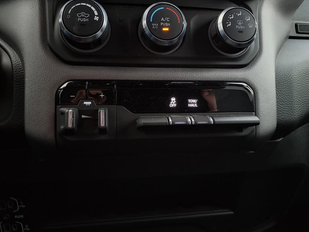 Used 2024 RAM 2500 Big Horn w/ Bed Utility Group image 16