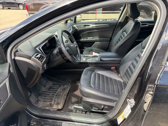 Used 2020 Ford Fusion SEL FWD image 8