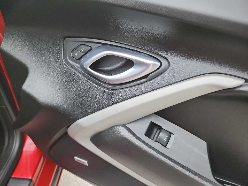 Used 2019 Chevrolet Camaro LT w/ Technology Package RWD image 28