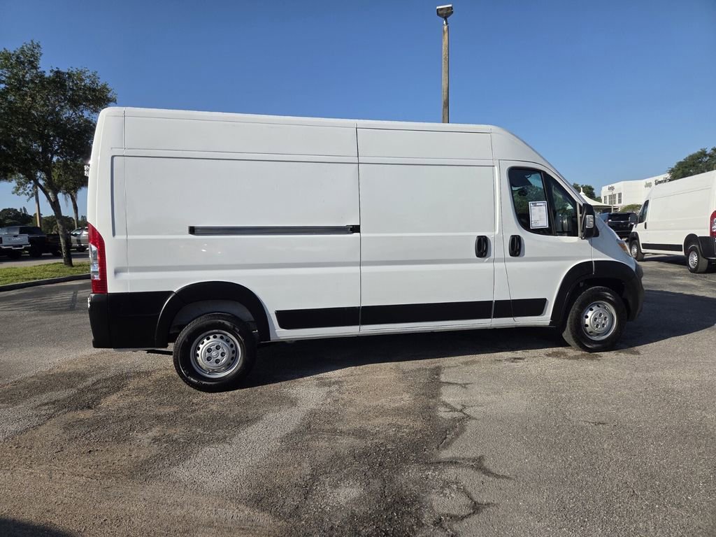 Used 2025 RAM ProMaster 2500 w/ Convenience Group FWD image 5
