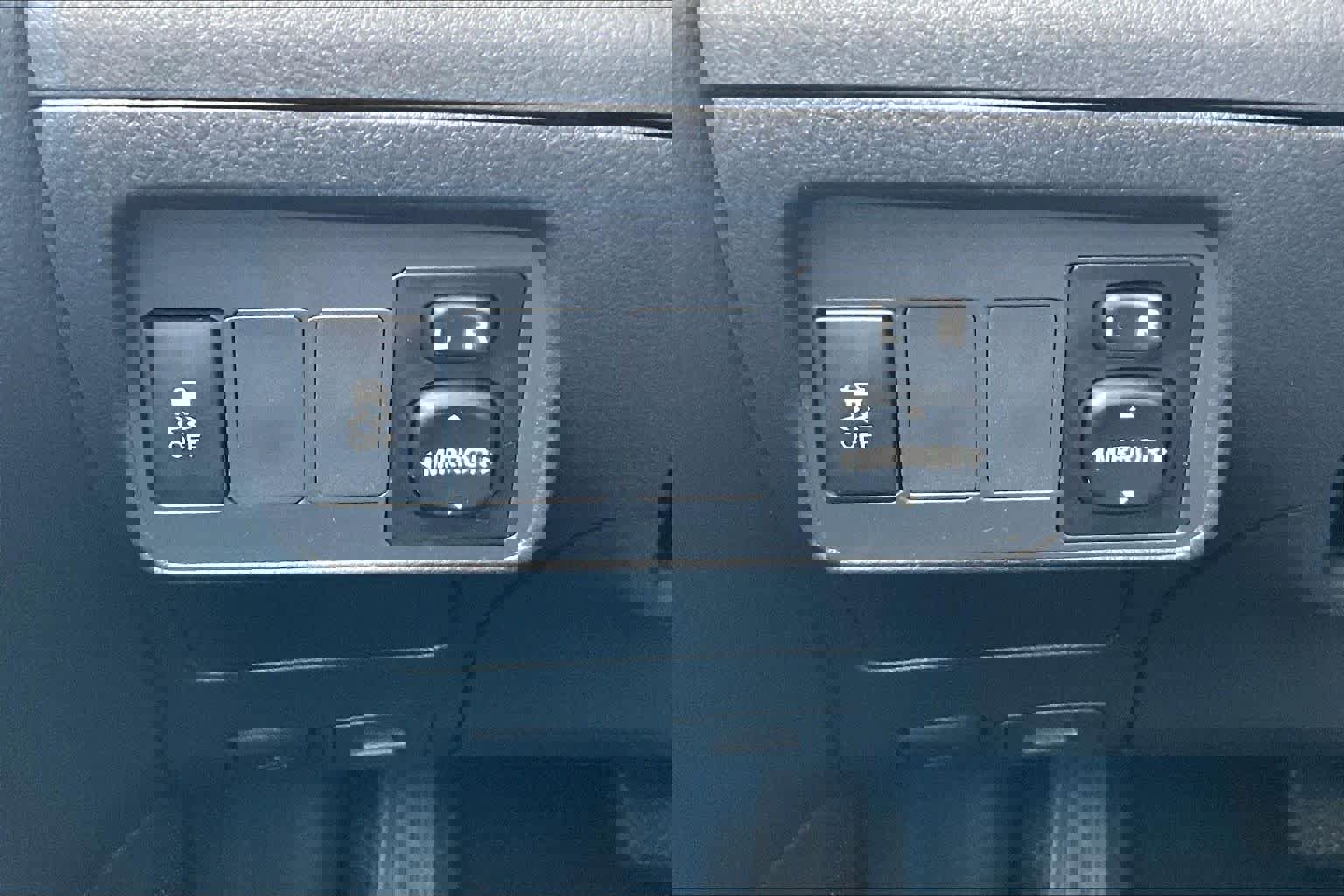 Used 2012 Toyota Corolla S image 35