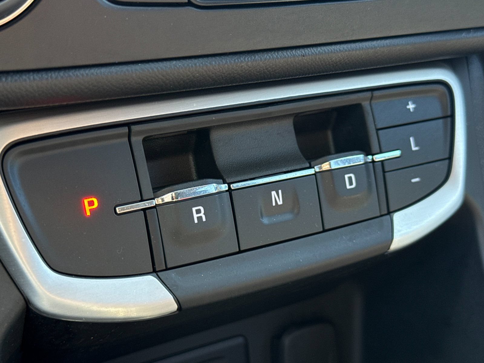 Used 2022 GMC Terrain SLT FWD image 20