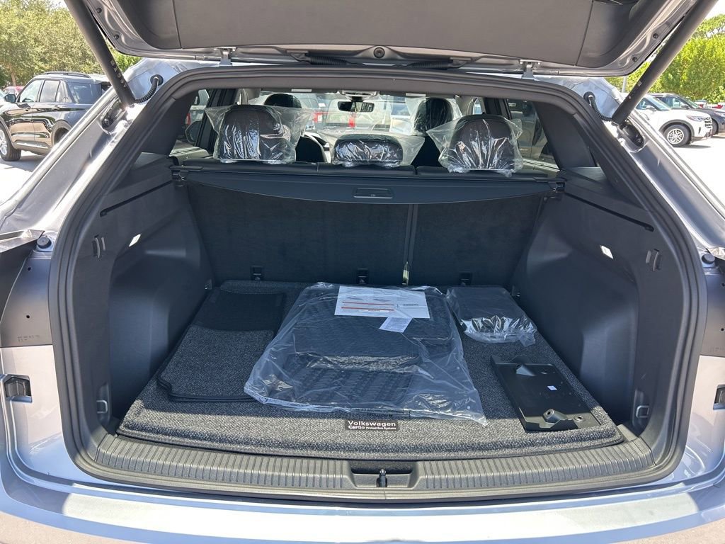 New 2025 Volkswagen Atlas Cross Sport SEL Premium R-Line image 48