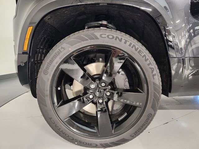 New 2026 Land Rover Defender 110 X-Dynamic SE AWD/4WD image 8