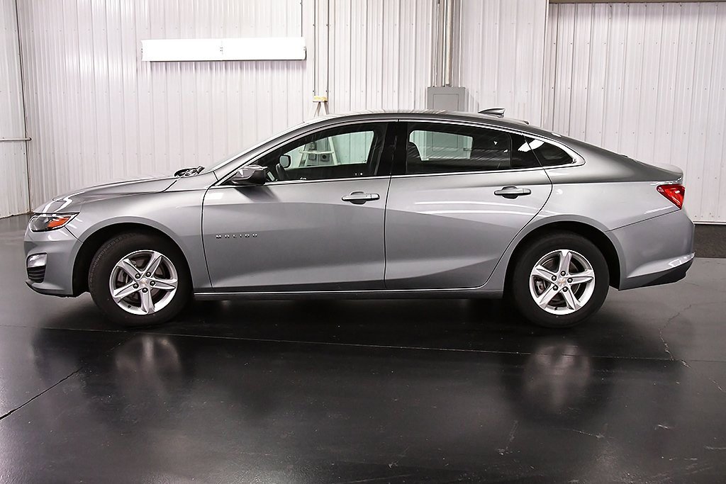 Used 2024 Chevrolet Malibu LT image 4