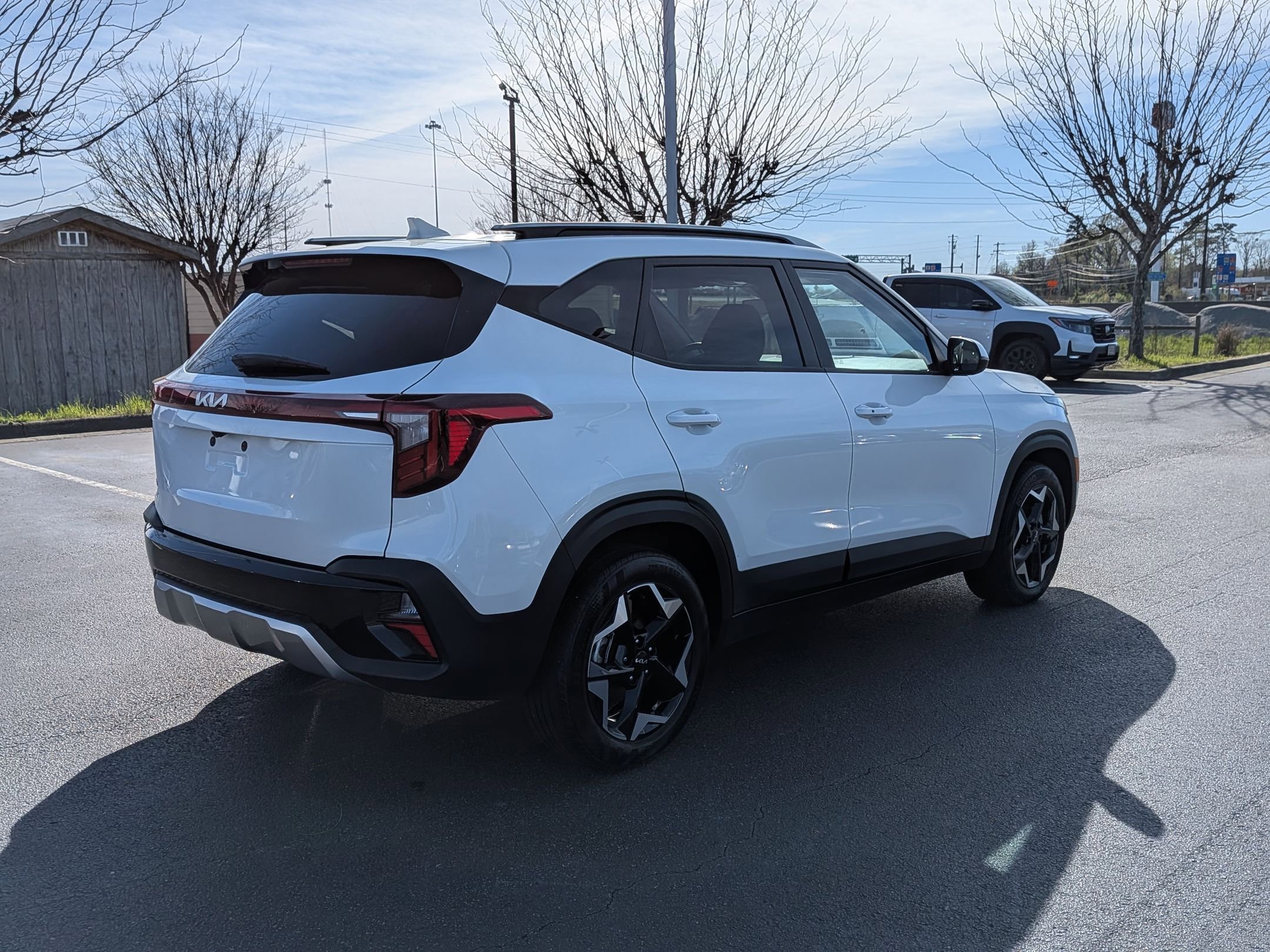 Used 2025 Kia Seltos S FWD image 3