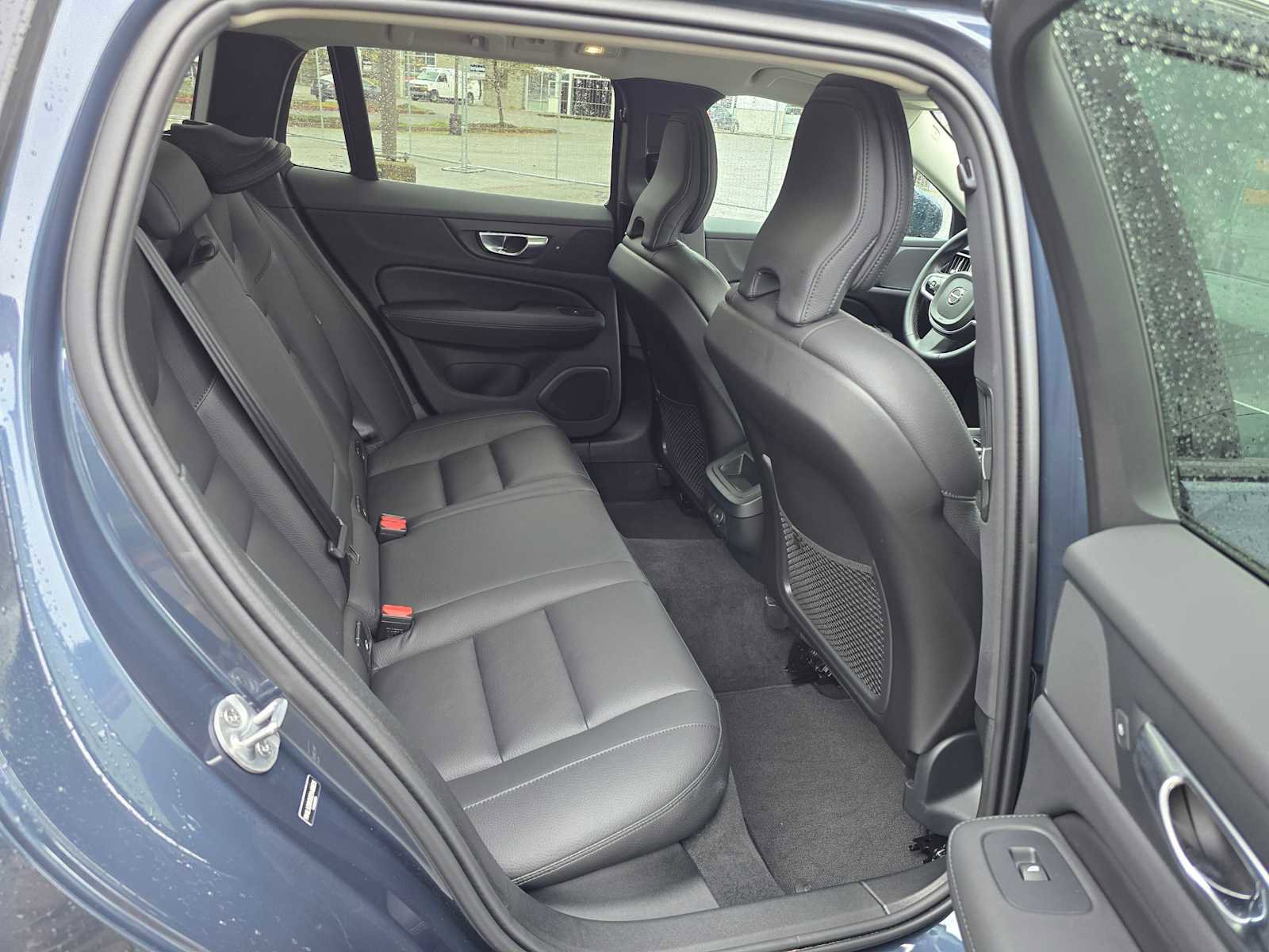 Certified 2025 Volvo V60 B5 Cross Country Plus image 12