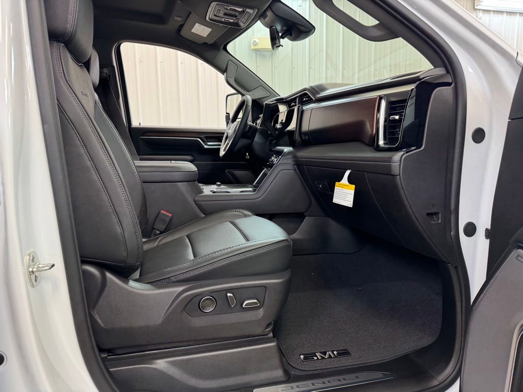 New 2026 GMC Sierra 3500 Denali w/ Technology Package image 27