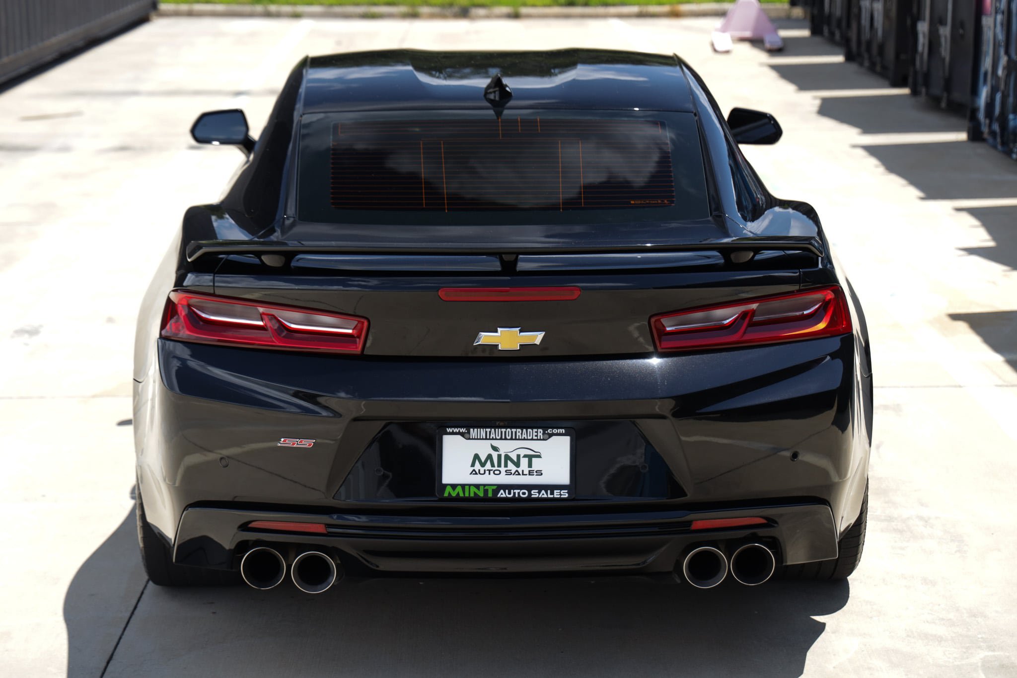 Used 2016 Chevrolet Camaro SS RWD image 13