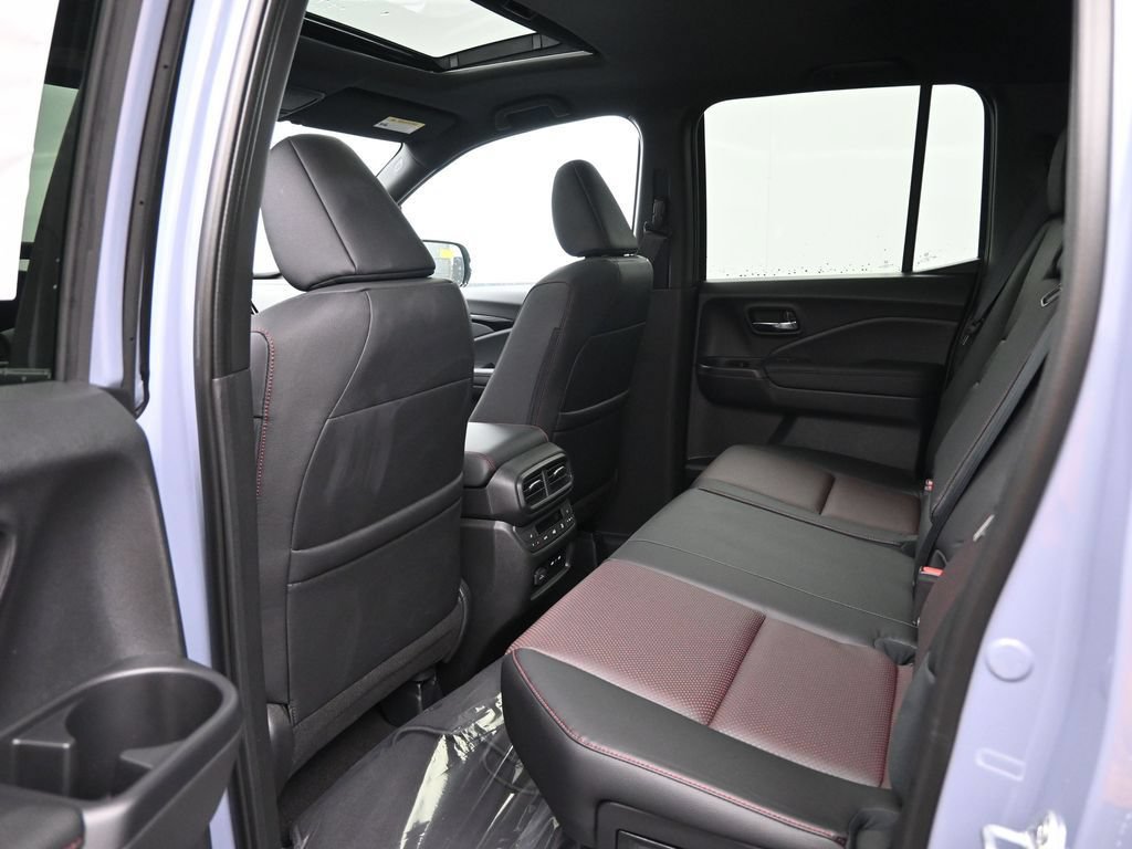 Used 2026 Honda Ridgeline Black Edition image 23