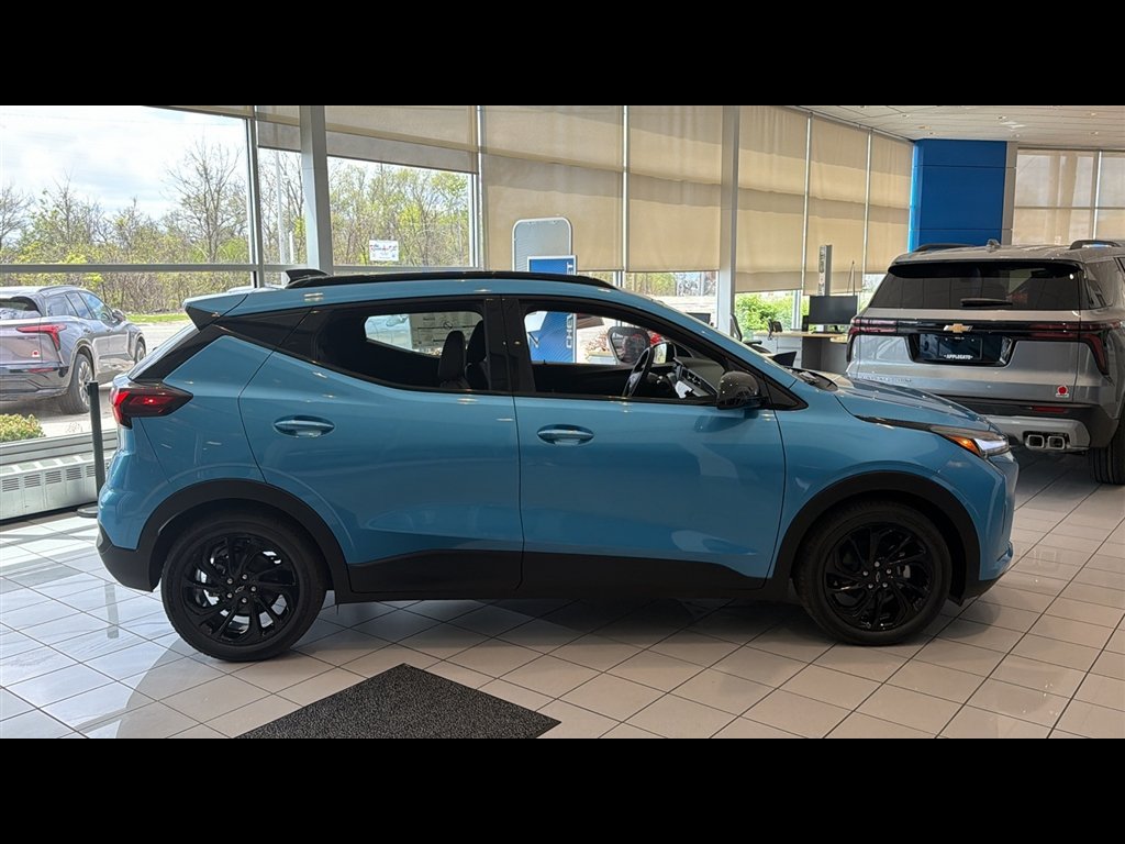 New 2027 Chevrolet Bolt RS FWD image 5
