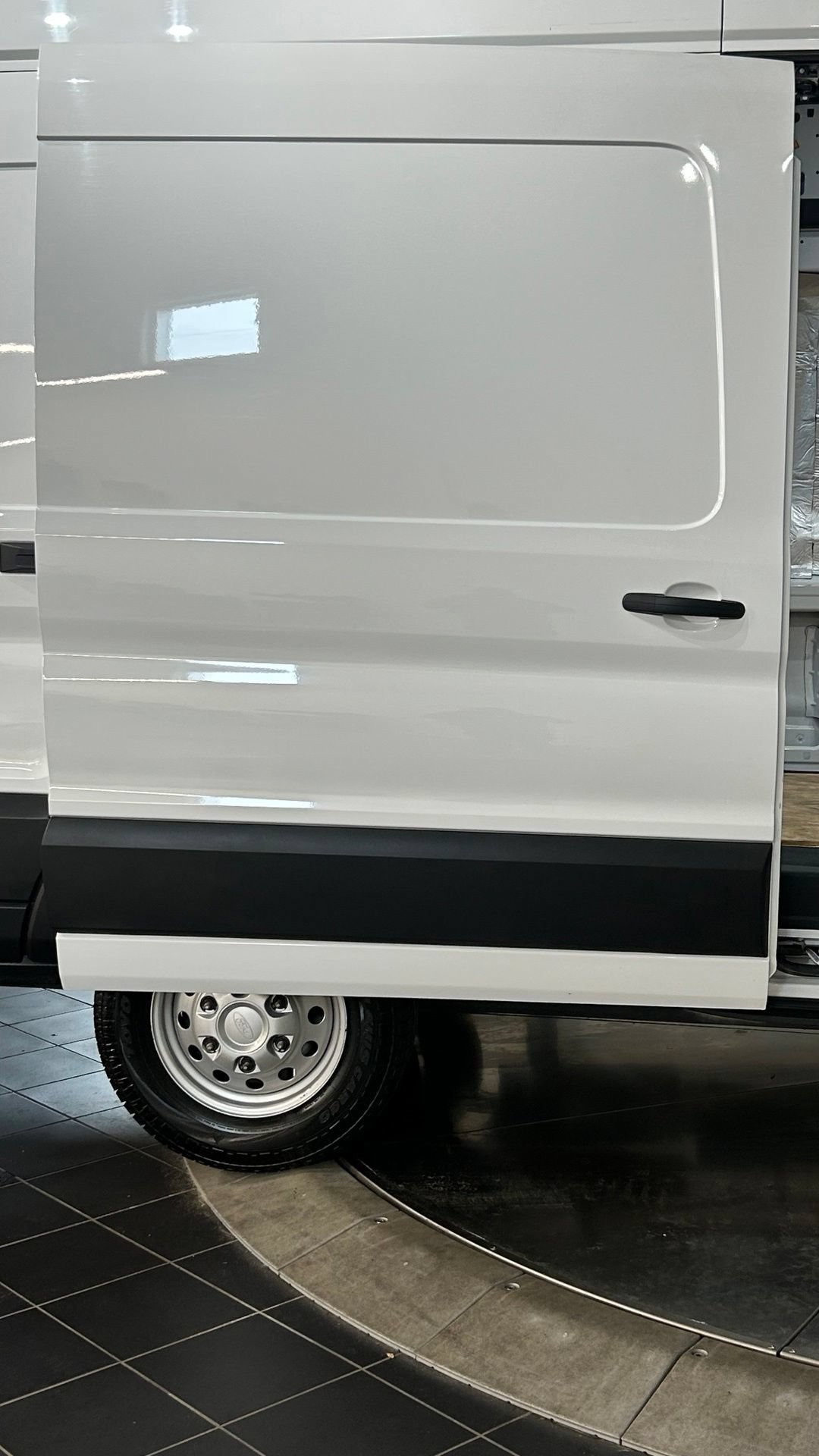 Used 2024 Ford Transit 350 148 High Roof Extended AWD image 45