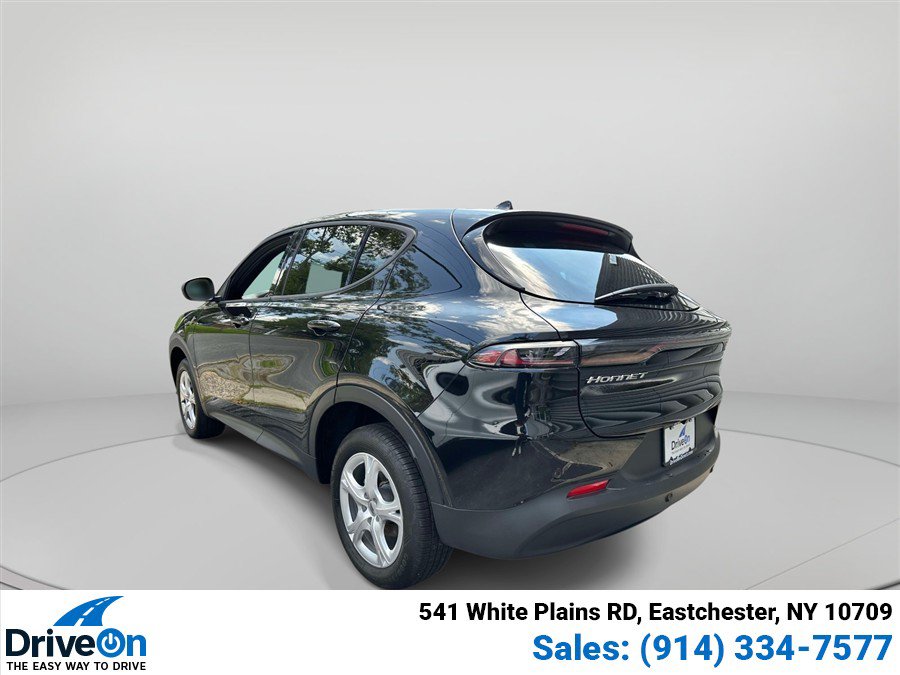 Used 2023 Dodge Hornet GT w/ Cold Weather Group AWD/4WD image 3