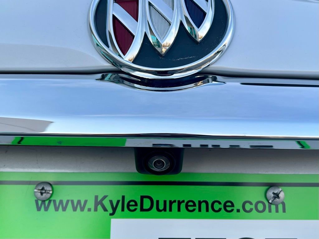 Used 2023 Buick Enclave Essence w/ Experience Buick Package image 6