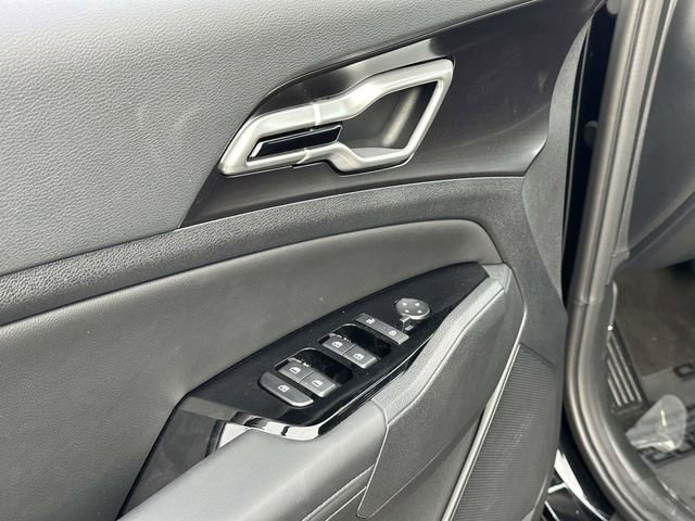 Used 2025 Kia Sportage EX image 16