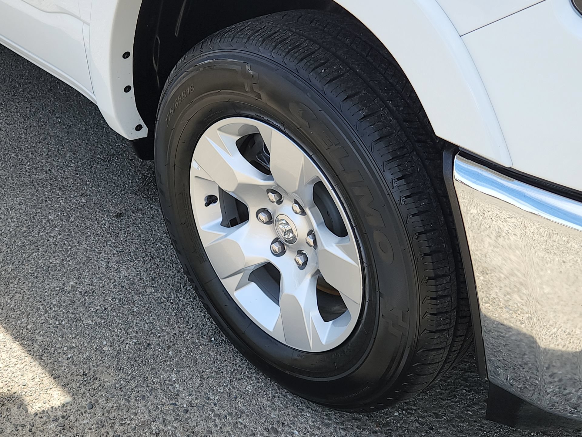 Certified 2025 RAM 1500 Big Horn AWD/4WD image 18